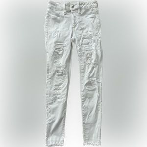 American Eagle Ne(x)t Level Stretch Size 2 White Distressed Jeans